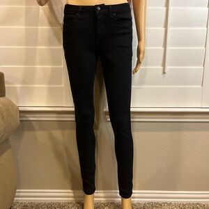 “BEBE” BLACK SKINNY SOFT STRETCH 5-POCKET JEANS - SIZE 26